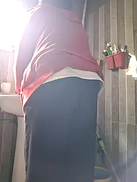 Snapshot of helenzz chatting on October 31, 2025, 12:40 am helenzz online show from October 31, 2025, 12:40 am