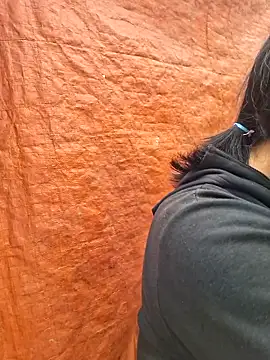 Snapshot of helenzz chatting on October 9, 2025, 2:01 am helenzz online show from October 9, 2025, 2:01 am