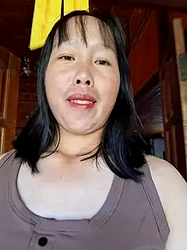 Snapshot of helenzz chatting on September 24, 2025, 1:35 am helenzz online show from September 24, 2025, 1:35 am