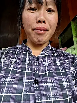 Snapshot of helenzz chatting on October 23, 2025, 5:28 am helenzz online show from October 23, 2025, 5:28 am