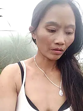 Snapshot of abigail-00 chatting on November 3, 2025, 7:46 am abigail-00 online show from November 3, 2025, 7:46 am