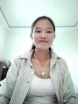 Snapshot of abigail-00 chatting on October 28, 2025, 11:47 pm abigail-00 online show from October 28, 2025, 11:47 pm