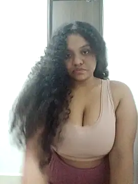 tiana evan online show from September 23, 2025, 3:35 am