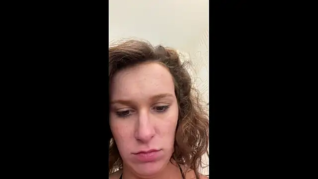 brunettebabexo3 online show from July 7, 2026, 6:38 am