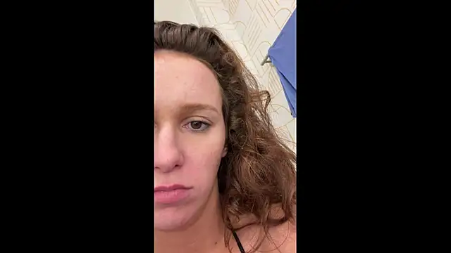 brunettebabexo3 online show from July 7, 2026, 6:47 am