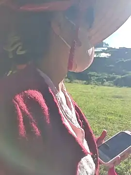 Helen-Tran online show from November 26, 2025, 1:16 am