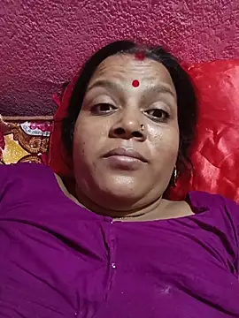 Snapshot of reya743 chatting on December 1, 2025, 12:11 am reya743 online show from December 1, 2025, 12:11 am