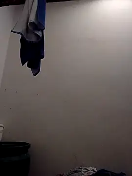 Snapshot of SALCEDO_041198 chatting on October 6, 2025, 11:33 am SALCEDO 041198 online show from October 6, 2025, 11:33 am