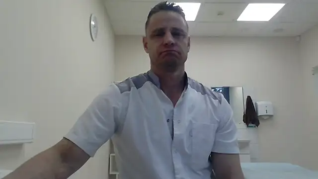 Snapshot of Freeze_Fire chatting on October 21, 2025, 6:02 am Freeze Fire online show from October 21, 2025, 6:02 am