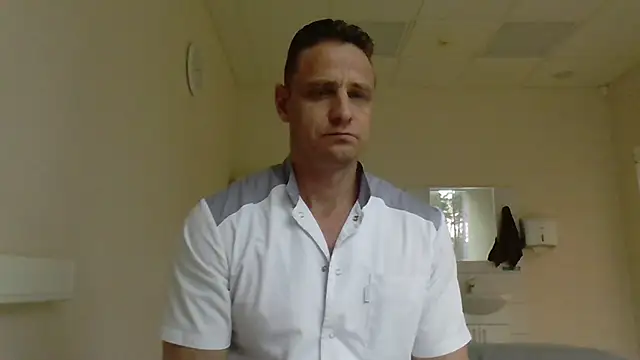 Snapshot of Freeze_Fire chatting on October 25, 2025, 8:13 am Freeze Fire online show from October 25, 2025, 8:13 am