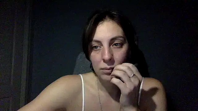 Snapshot of Myronell chatting on November 10, 2025, 5:07 pm Myronell online show from November 10, 2025, 5:07 pm