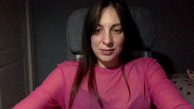 Snapshot of Myronell chatting on October 21, 2025, 5:45 pm Myronell online show from October 21, 2025, 5:45 pm