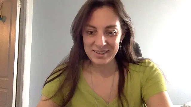 Snapshot of Myronell chatting on October 10, 2025, 9:21 am Myronell online show from October 10, 2025, 9:21 am