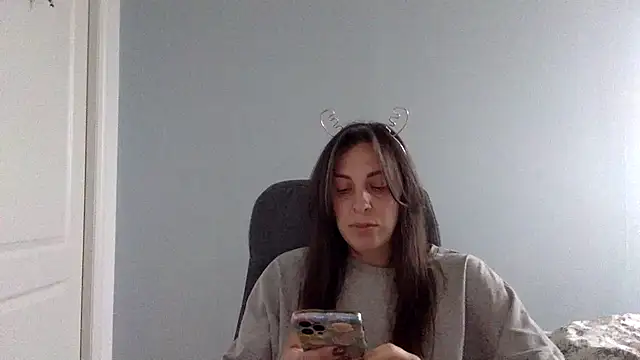 Snapshot of Myronell chatting on October 4, 2025, 10:39 am Myronell online show from October 4, 2025, 10:39 am