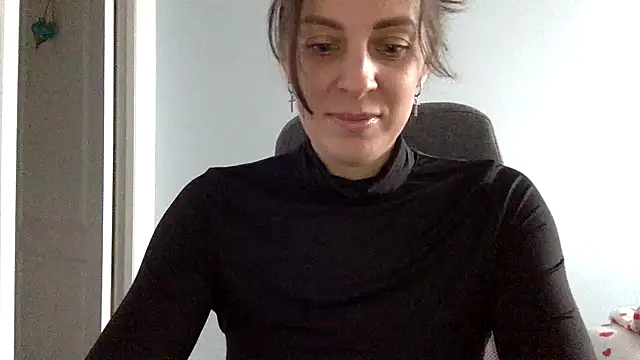 Snapshot of Myronell chatting on October 11, 2025, 11:00 am Myronell online show from October 11, 2025, 11:00 am