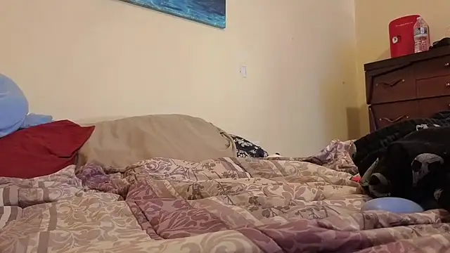 Snapshot of TrebleSquirter chatting on November 10, 2025, 2:00 pm TrebleSquirter online show from November 10, 2025, 2:00 pm