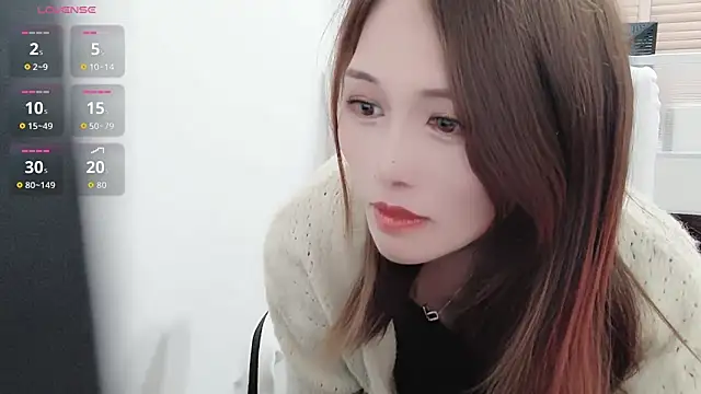 Snapshot of lizi- chatting on November 14, 2025, 8:18 am lizi- online show from November 14, 2025, 8:18 am