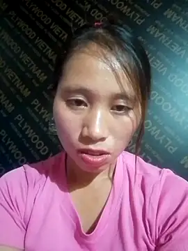 Snapshot of ruby-00 chatting on October 4, 2025, 5:03 pm ruby-00 online show from October 4, 2025, 5:03 pm