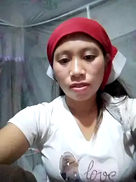 Snapshot of ruby-00 chatting on October 7, 2025, 6:20 pm ruby-00 online show from October 7, 2025, 6:20 pm