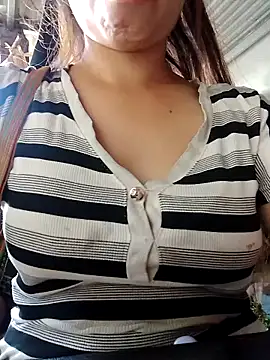 Snapshot of ruby-00 chatting on October 15, 2025, 1:59 am ruby-00 online show from October 15, 2025, 1:59 am