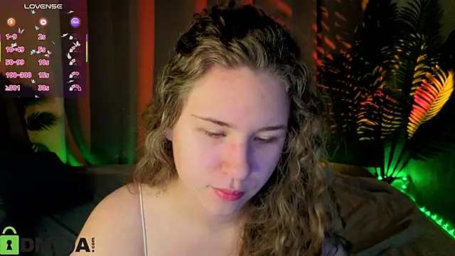 Snapshot of Elsie_Cutties chatting on May 29, 2026, 1:11 am Elsie Cutties online show from May 29, 2026, 1:11 am