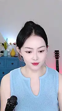 L--emon online show from September 26, 2025, 11:50 am