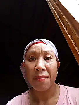 Snapshot of vtmbae chatting on October 3, 2025, 12:36 am vtmbae online show from October 3, 2025, 12:36 am