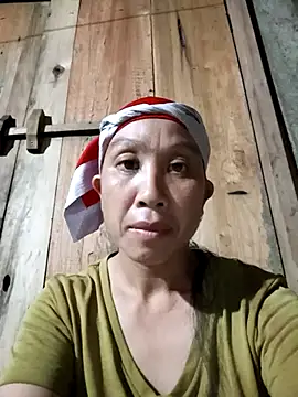 Snapshot of vtmbae chatting on September 30, 2025, 1:39 pm vtmbae online show from September 30, 2025, 1:39 pm