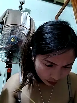 Snapshot of Mai4568 chatting on October 3, 2025, 11:34 am Mai4568 online show from October 3, 2025, 11:34 am