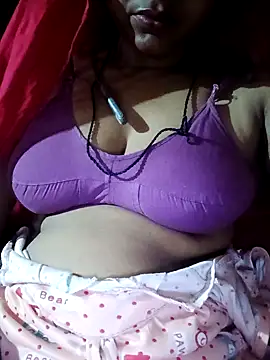 BHABHI MALLU online show from October 5, 2025, 4:42 pm