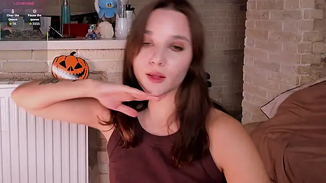 Snapshot of Elle_wooods chatting on November 10, 2025, 12:10 pm Elle wooods online show from November 10, 2025, 12:10 pm