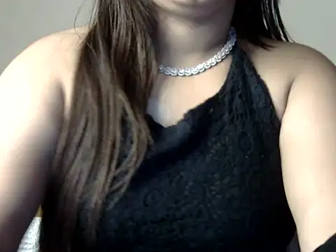 Snapshot of Aaliya02 chatting on September 29, 2025, 1:23 am Aaliya02 online show from September 29, 2025, 1:23 am