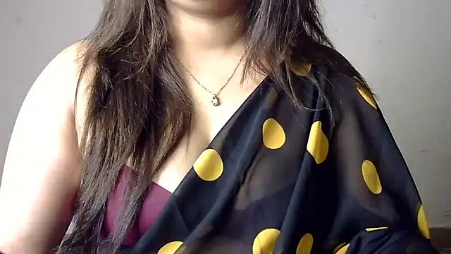 Snapshot of Aaliya02 chatting on July 15, 2026, 11:12 pm Aaliya02 online show from July 15, 2026, 11:12 pm