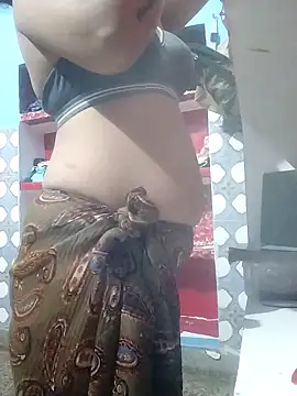 PAYAL HOTTY online show from September 24, 2025, 6:31 am