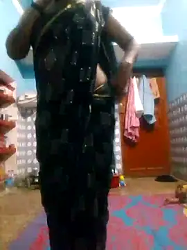 PAYAL HOTTY online show from October 10, 2025, 5:58 pm