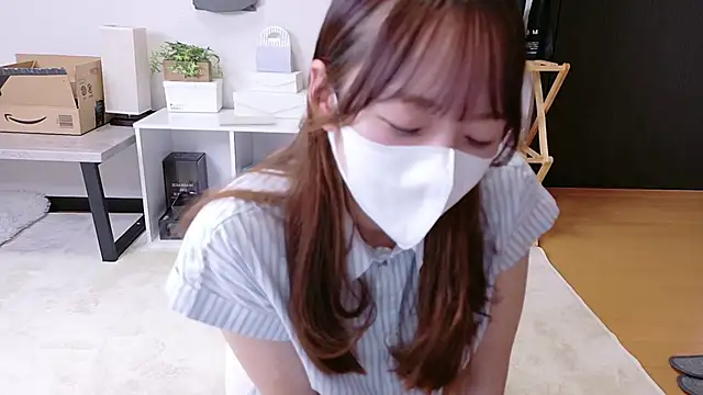 Snapshot of saku_sakura_ chatting on October 8, 2025, 12:28 pm saku sakura online show from October 8, 2025, 12:28 pm