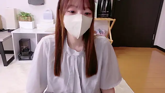 Snapshot of saku_sakura_ chatting on October 5, 2025, 4:03 am saku sakura online show from October 5, 2025, 4:03 am