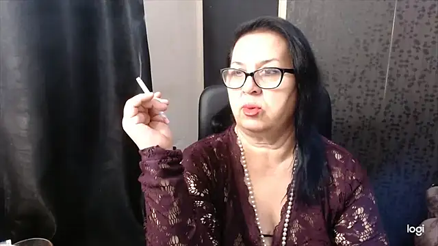 Snapshot of MissSanjanne chatting on October 18, 2025, 3:52 am MissSanjanne online show from October 18, 2025, 3:52 am