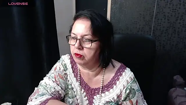 MissSanjanne online show from April 18, 2026, 6:49 am