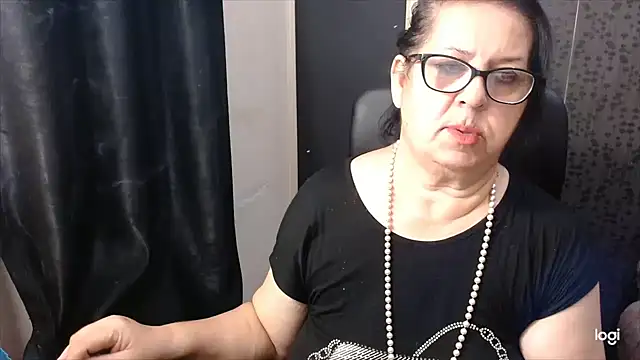 Snapshot of MissSanjanne chatting on October 8, 2025, 7:32 am MissSanjanne online show from October 8, 2025, 7:32 am