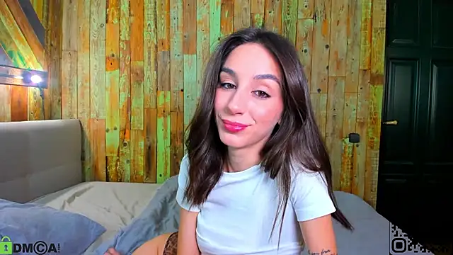 Snapshot of Elliizabeth chatting on October 24, 2025, 2:38 pm Elliizabeth online show from October 24, 2025, 2:38 pm