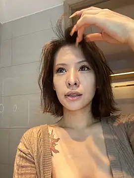 miumiu-66 online show from May 25, 2026, 10:03 am