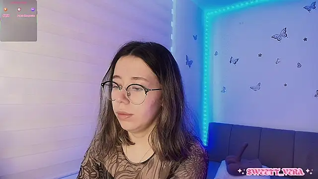 Snapshot of sweettvera chatting on February 8, 2026, 12:47 pm sweettvera online show from February 8, 2026, 12:47 pm