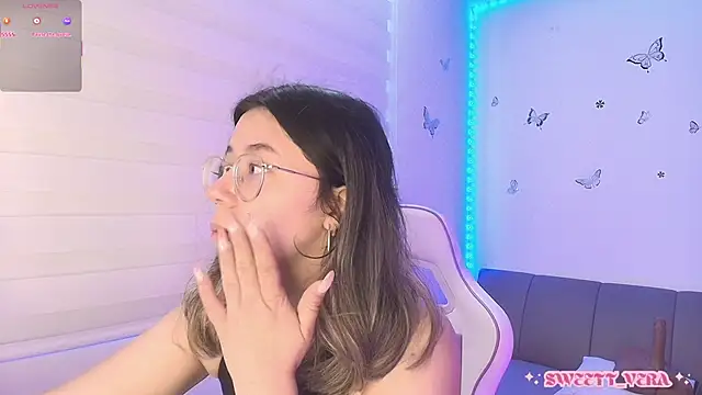 Snapshot of sweettvera chatting on May 1, 2026, 2:00 pm sweettvera online show from May 1, 2026, 2:00 pm