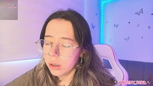 Snapshot of sweettvera chatting on May 11, 2026, 1:01 pm sweettvera online show from May 11, 2026, 1:01 pm