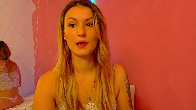 Snapshot of Anaayss_ chatting on October 14, 2025, 4:57 am Anaayss online show from October 14, 2025, 4:57 am