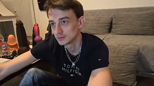 Chrisou73 online show from March 18, 2026, 8:10 pm