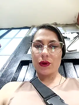 Snapshot of Mia-love-03 chatting on November 7, 2025, 10:03 pm Mia-love-03 online show from November 7, 2025, 10:03 pm