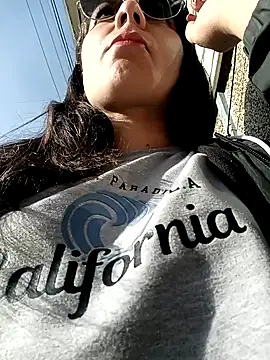 Mia-love-03 online show from September 26, 2025, 12:23 pm