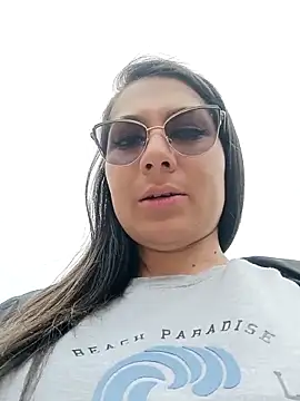 Snapshot of Mia-love-03 chatting on October 5, 2025, 3:58 pm Mia-love-03 online show from October 5, 2025, 3:58 pm